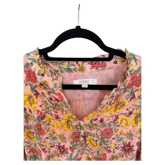 LOFT Garden Ruffle Sleeve Blouse size Medium - Picture 3 of 9